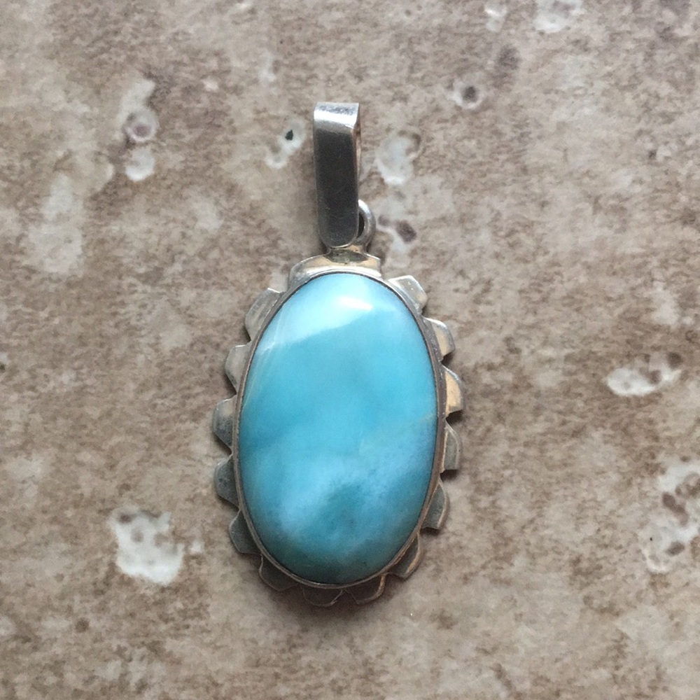 Vintage 🇩🇴 Larimar & Sterling Silver Pendant 💙